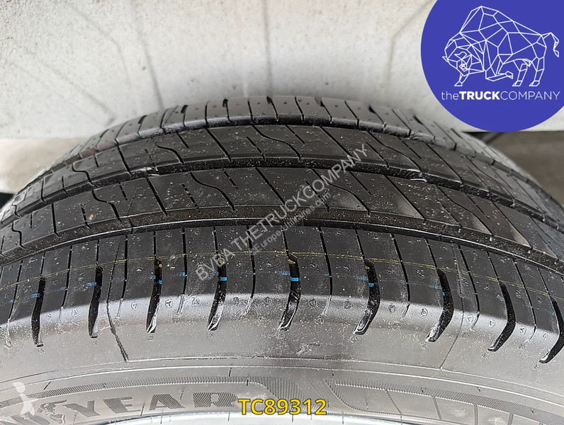 Véhicule utilitaire Ford L2H2 AUTOMATIC GEARBOX...
