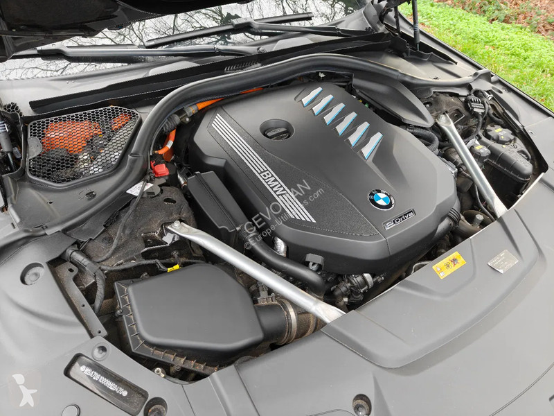 عربة نفعية BMW 745e PHEV 7 Serie