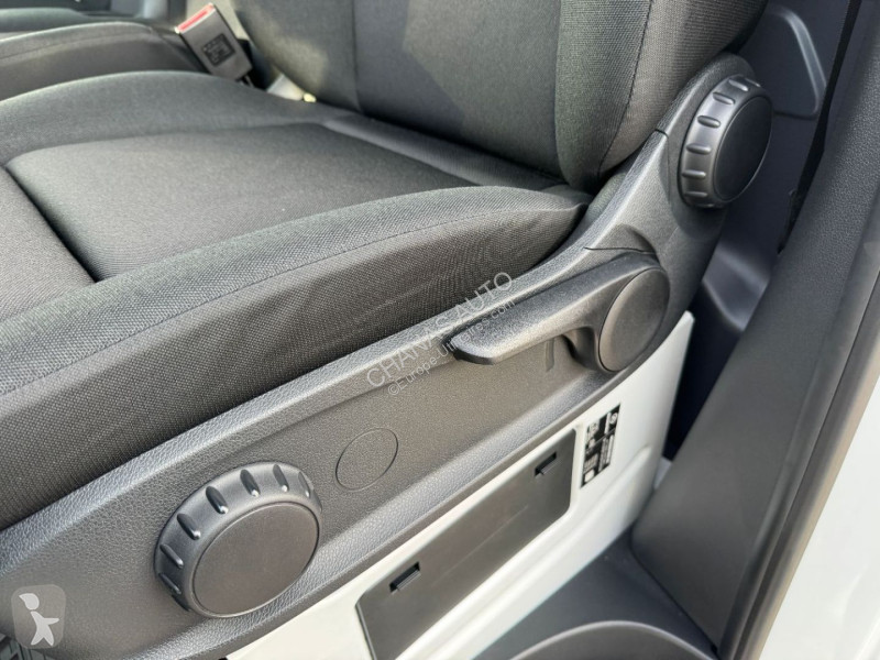 Véhicule utilitaire Mercedes 317 CDI 37 3.5T...