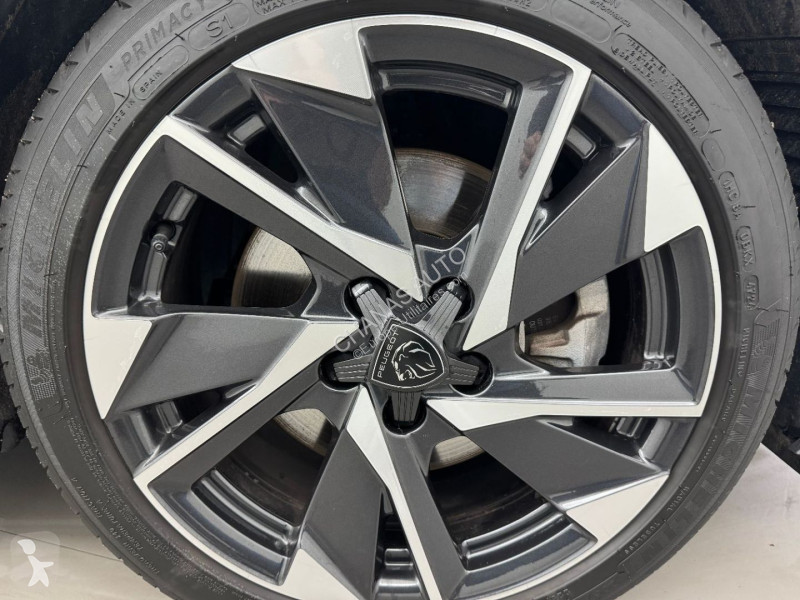 عربة نفعية Peugeot 1.5 BlueHDi 130 Allure EAT8