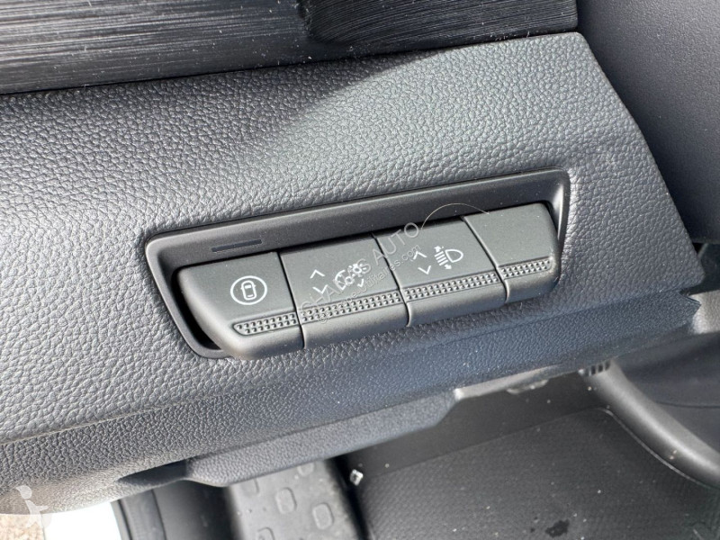 Véhicule utilitaire Renault L2H1 3T BLUE DCI...
