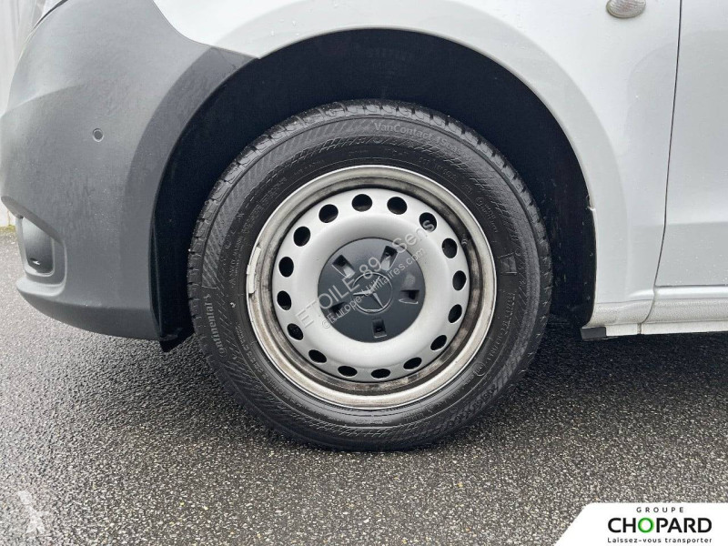 Véhicule utilitaire Mercedes VITO FOURGON 114...