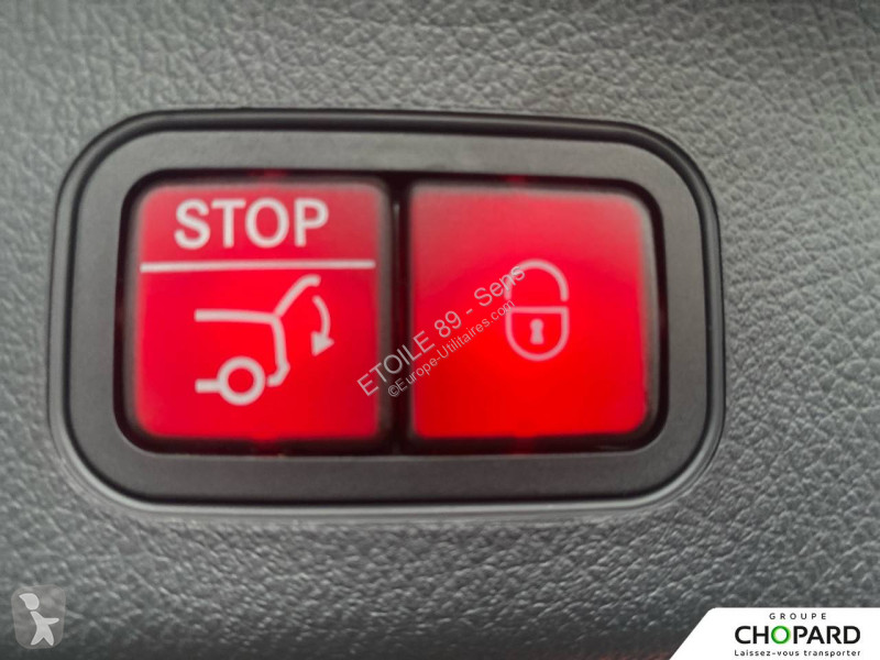 Autoutilitară Mercedes GLA 250 e Hybrid EQ 8G-DCT