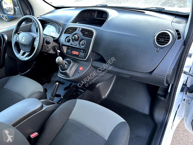 Véhicule utilitaire Renault 1.5 Blue dci 80...