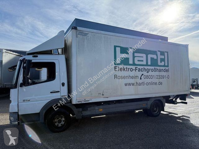 Furgoneta Mercedes 818D KOFFER