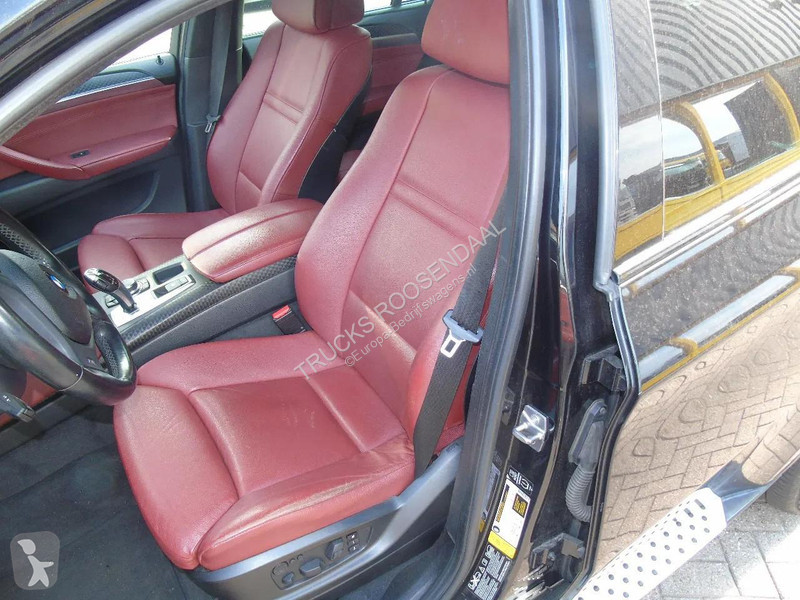 عربة نفعية BMW 335 i + luxe edition + automatic