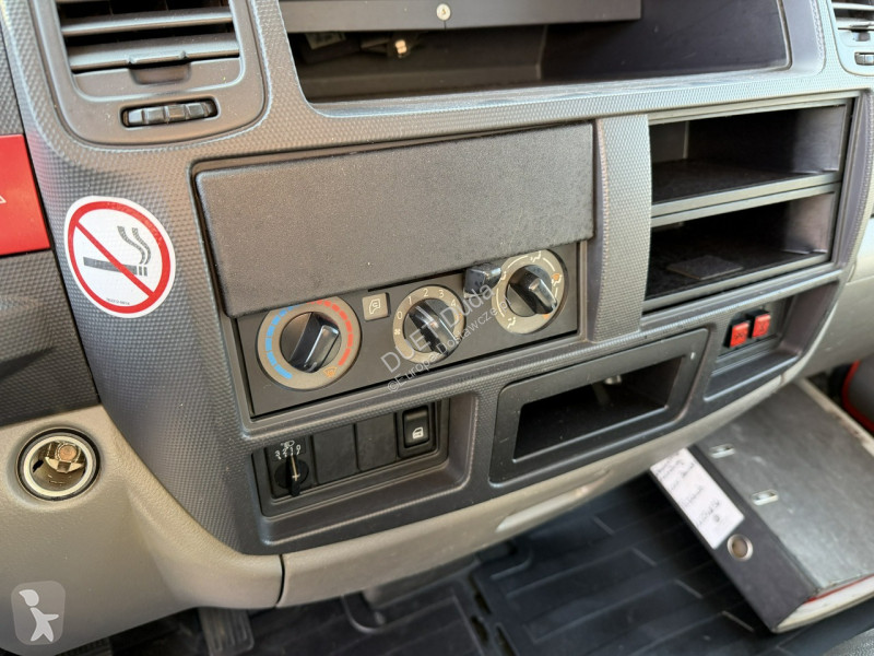 Nissan  Transporter
