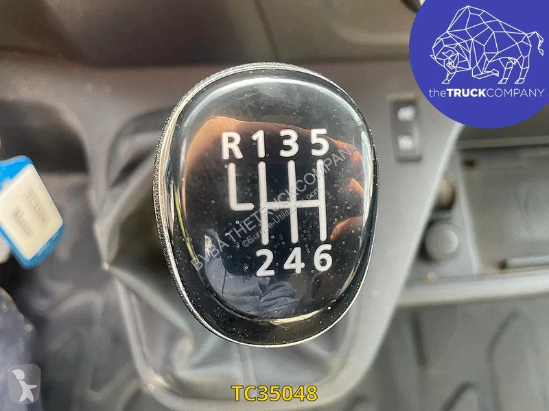 Samochód dostawczy Renault