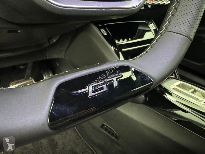 Véhicule utilitaire Peugeot 1.2 Hybrid 145 GT...