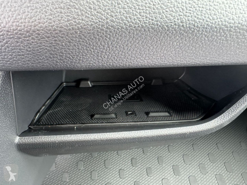 عربة نفعية Renault L2 Blue dCi 170 BVA9 9PL