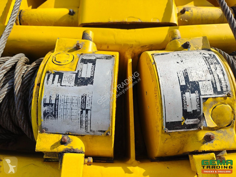 عربة نفعية Ford XLT 4x2 Century FI-7789-093T...