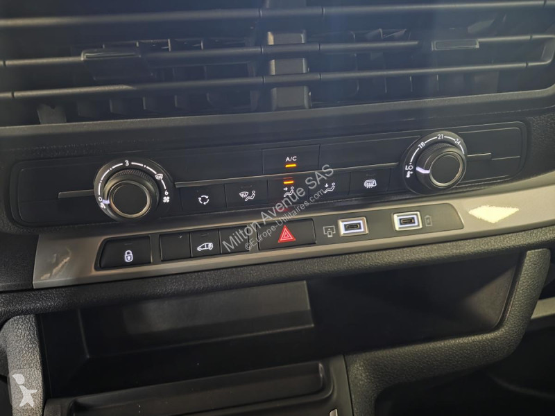 Véhicule utilitaire Opel VIVARO M 2.0 BlueHDi -...