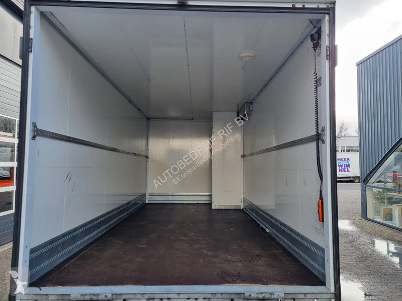 Furgoneta Iveco 70C18 3.0D Koffer 1000kg LBW...
