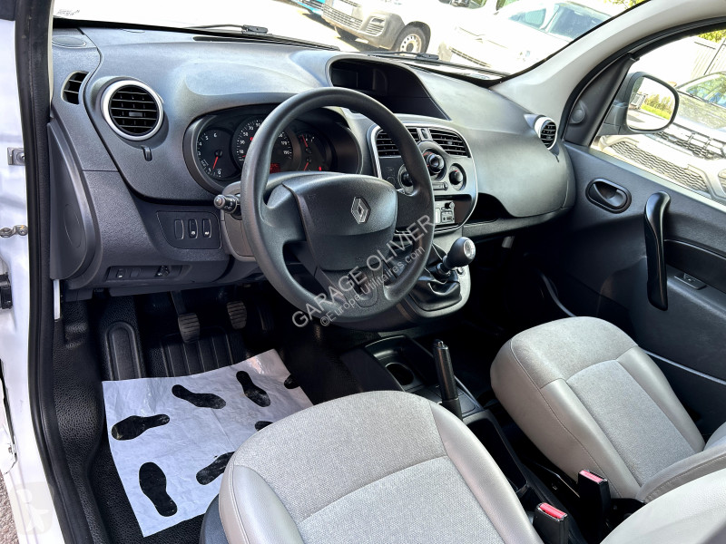 Véhicule utilitaire Renault Maxi Grand Volume...