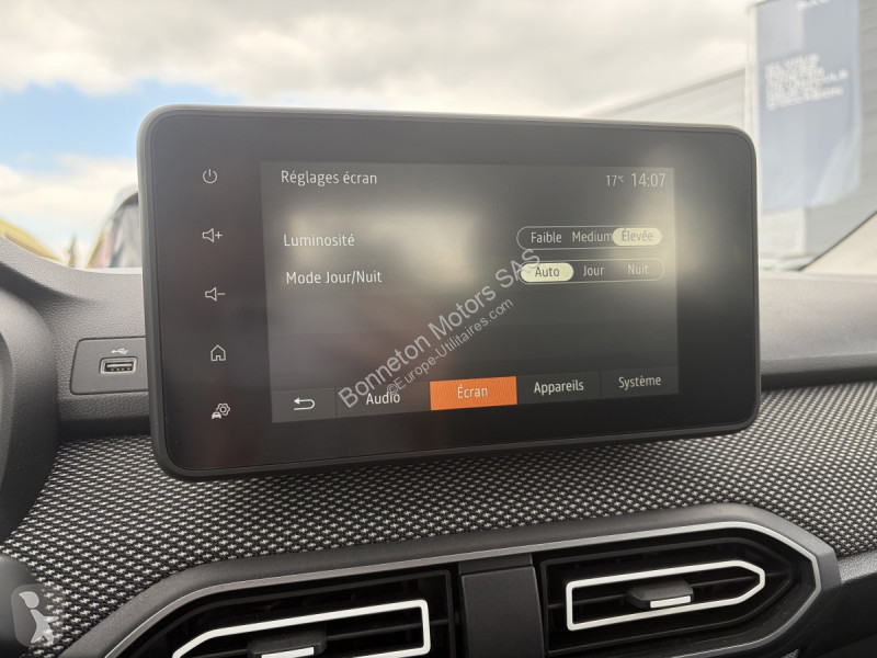 Samochód dostawczy Dacia (3) Expression TCe 90 CVT