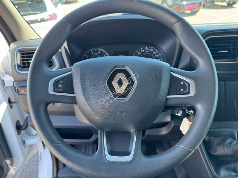 Véhicule utilitaire Renault F3300 L1H1 2.3 BLUE...