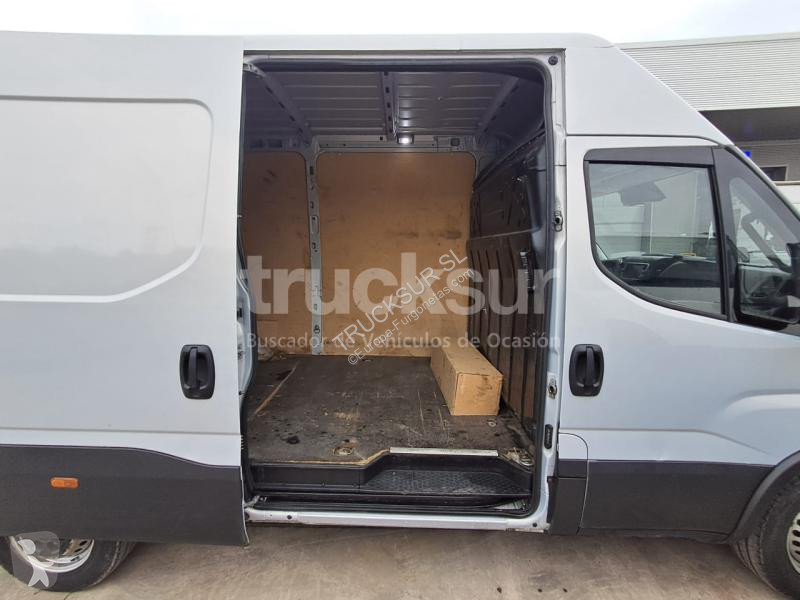 Furgoneta Iveco  DAILY 35S14 12M3