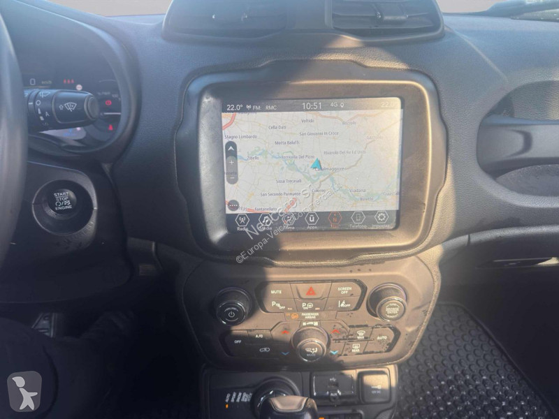 عربة نفعية Jeep
