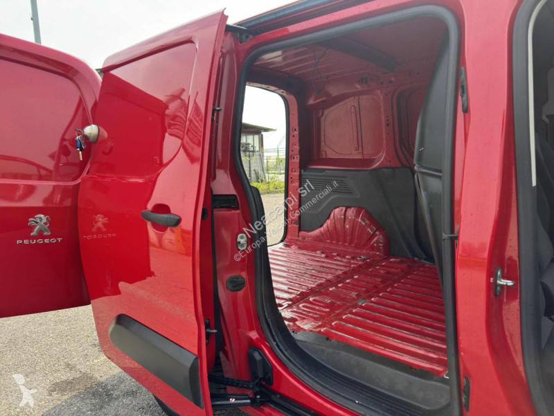 Peugeot  Transporter