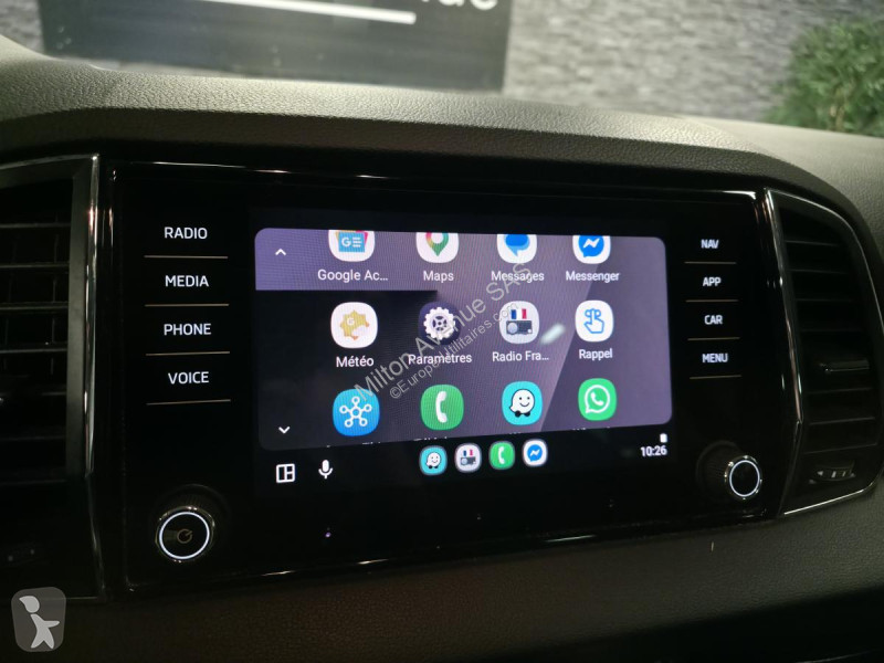 Samochód dostawczy Skoda KAROQ 2.0 TDI SCR -...
