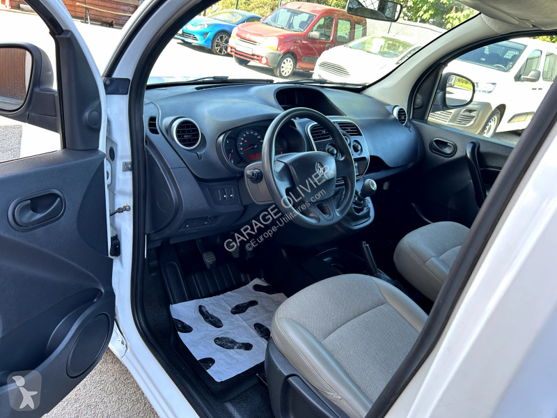 Véhicule utilitaire Renault Maxi Grand Volume...