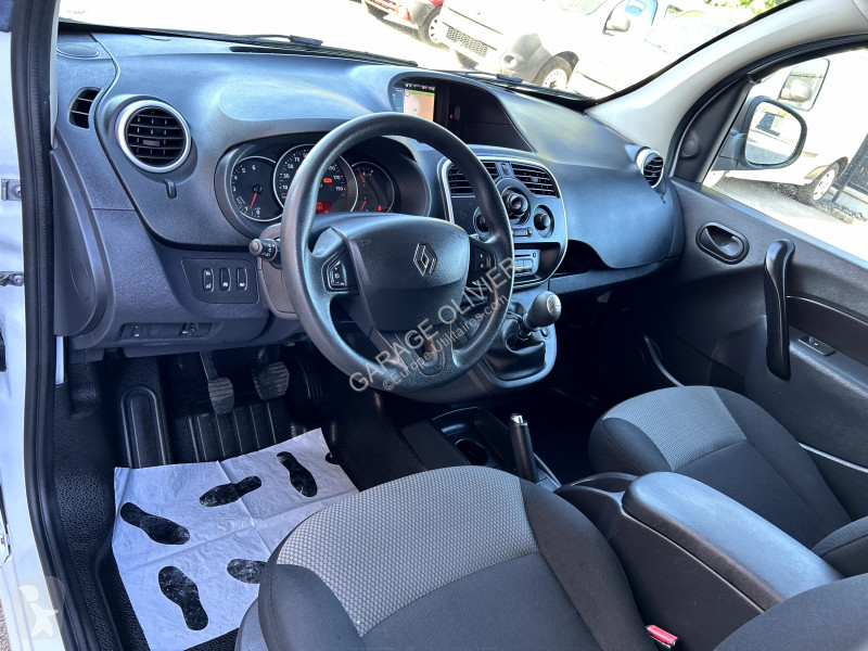 Véhicule utilitaire Renault Maxi Grand Volume...