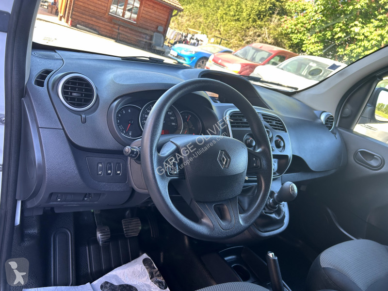 Véhicule utilitaire Renault Maxi Grand Volume...
