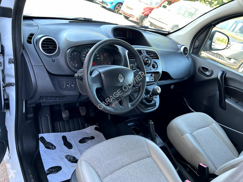 Véhicule utilitaire Renault Maxi Grand Volume...
