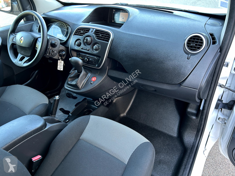 Véhicule utilitaire Renault 1.2 TCE 115 Extra...