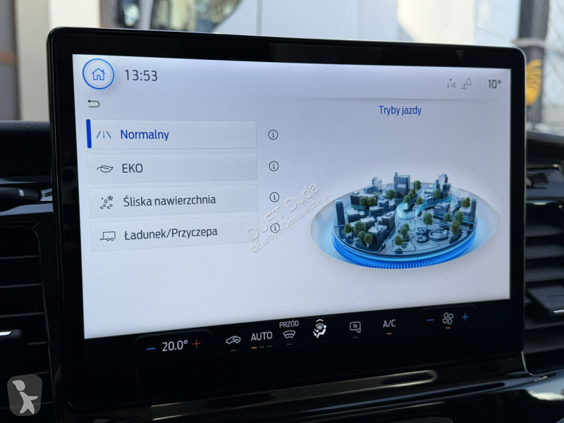 Samochód dostawczy Ford