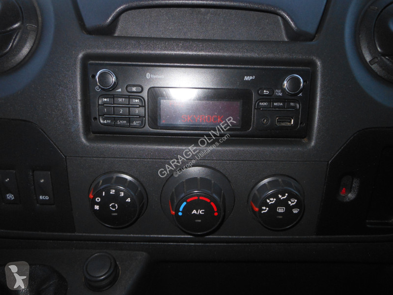 Véhicule utilitaire Renault Châssis Cabine...