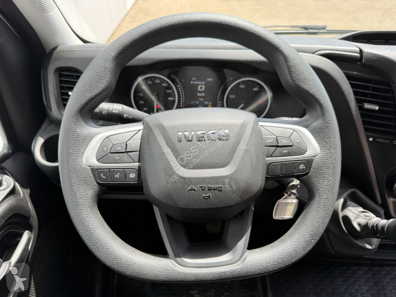 Furgoneta Iveco 35C16 3.0 Laadklep Bakwagen...