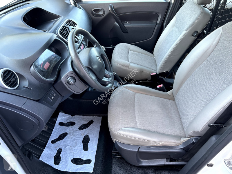 Véhicule utilitaire Renault Maxi Grand Volume...