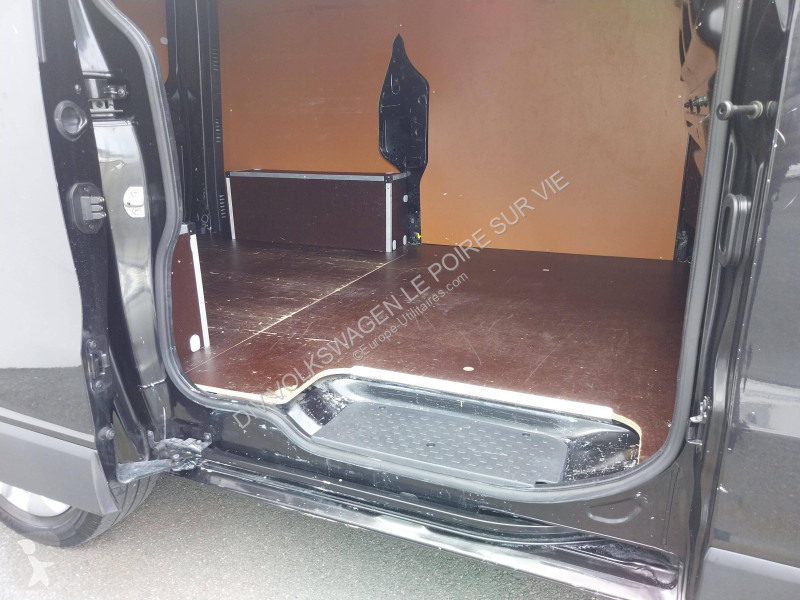 عربة نفعية Renault TRAFIC FGN L1H2 1200 KG DCI...