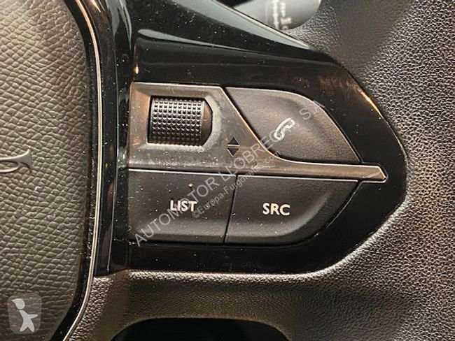 عربة نفعية Peugeot