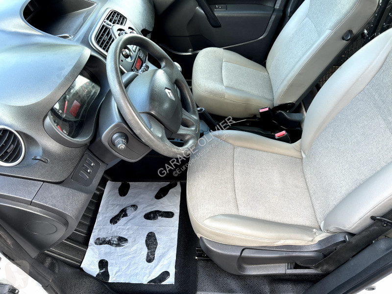 Véhicule utilitaire Renault Maxi Grand Volume...