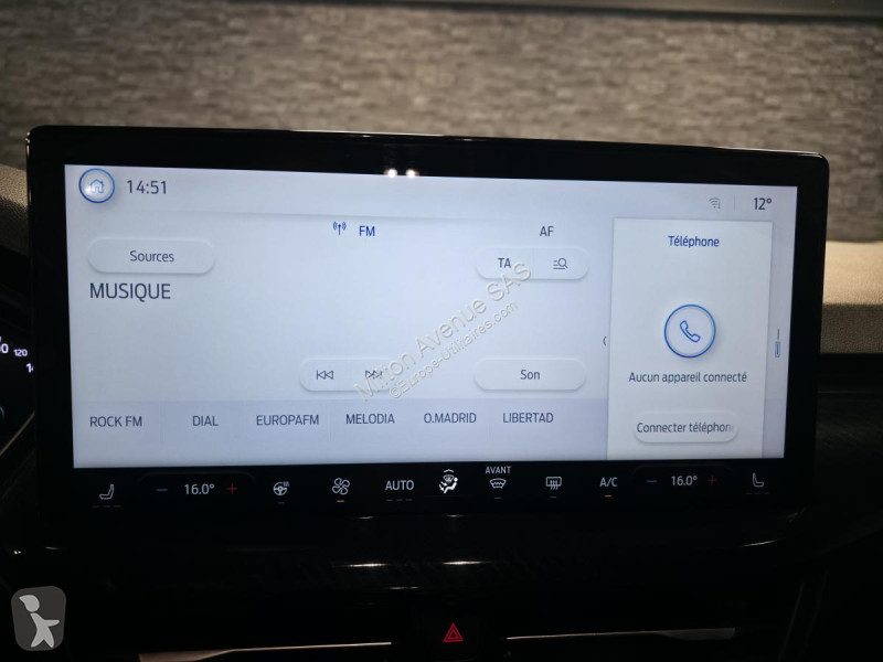 Véhicule utilitaire Ford FOCUS 1.0 EcoBoost...