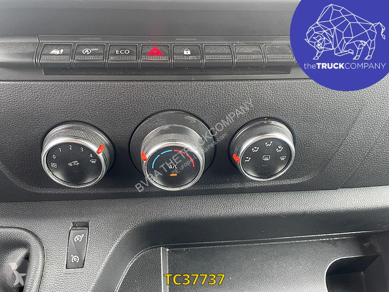Véhicule utilitaire Renault 145.35 klubb