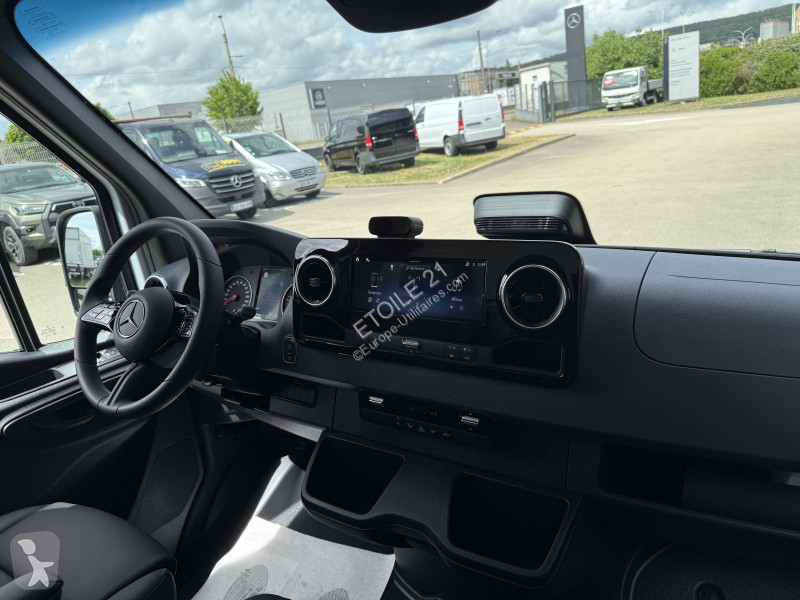 Furgoneta Mercedes SPRINTER CHASSIS CAB 517 CDI...