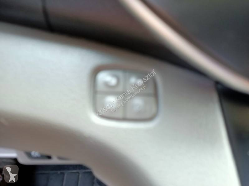 Samochód dostawczy Nissan