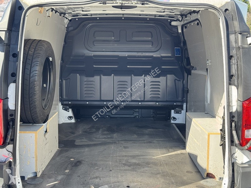 Véhicule utilitaire Mercedes Vito  Fourgon...