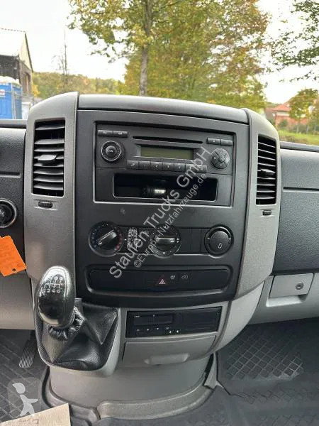 Furgoneta Mercedes 516 luftgefedert *Tiefkühl...