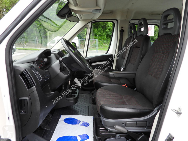 Samochód dostawczy Peugeot  BOXER
