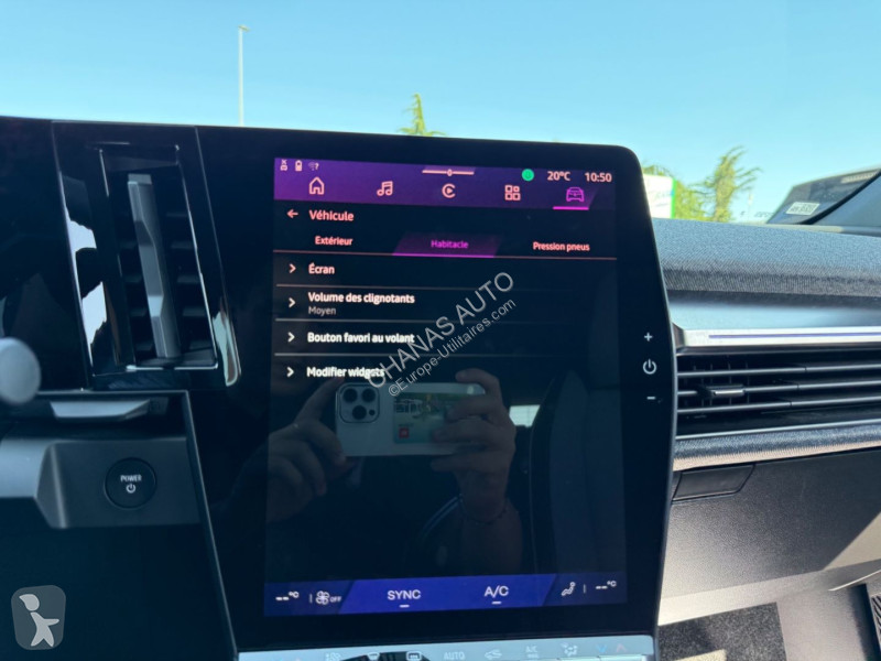 Véhicule utilitaire Renault E-tech 220 ch Techno