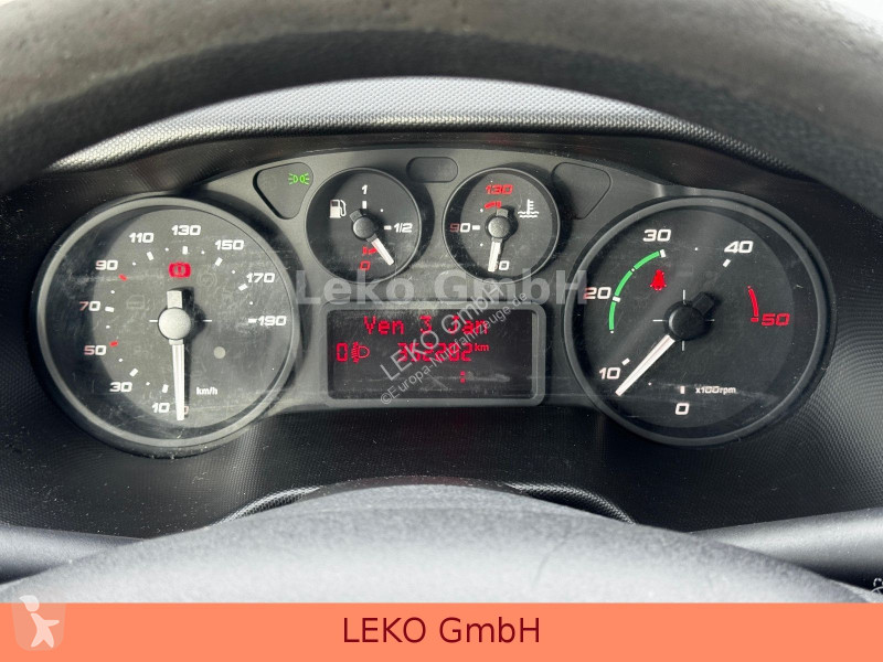 Furgoneta Iveco 35C13 Mit Carrier Xr 500