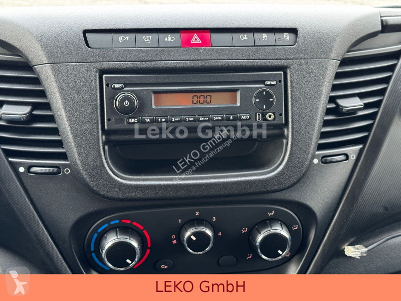 Samochód dostawczy Iveco 35C13