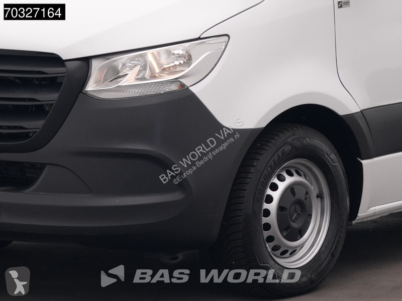 Véhicule utilitaire Mercedes 311 CDI L2H2 Airco...