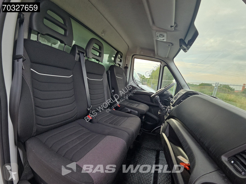 Furgoneta Iveco 35C16 3.0L Ladebordwand 160PS...