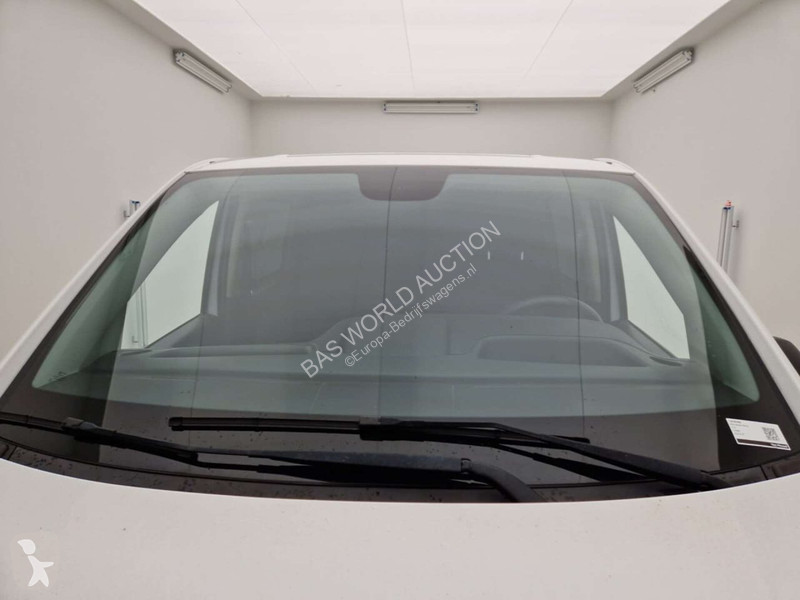 Лекотоварен автомобил Mercedes 110 CDI Lang DC...