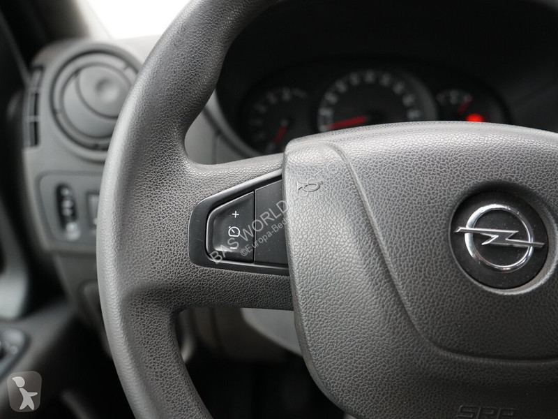 Véhicule utilitaire Opel 145PK